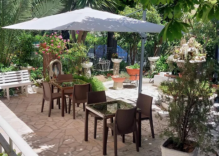 La Fontanella فندق مبيت وإفطار سان بنيديتّو ديل ترونتو