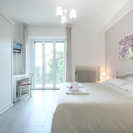 La Fontanella Bed and Breakfast