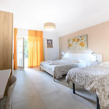 Bed and Breakfast La Fontanella 3*